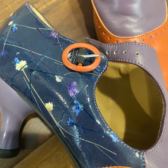 Fluevog Bellevue Ella Baker Brogued Heel with Cutout - Picture 5 of 9